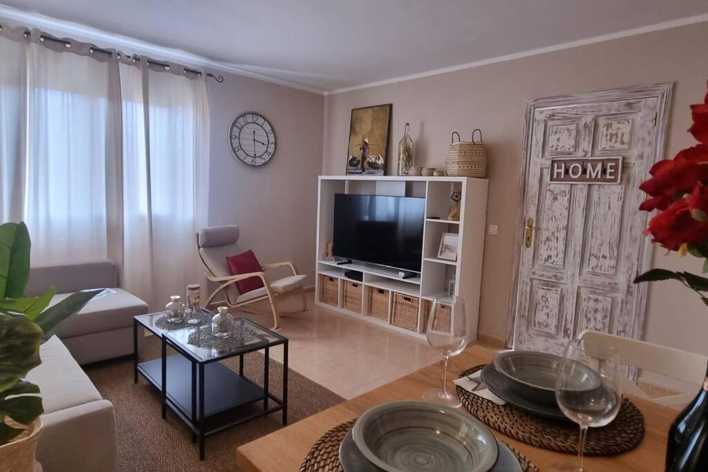 Appartamento Bouganville Con Terrazza E Piscina 코라레호 외부 사진