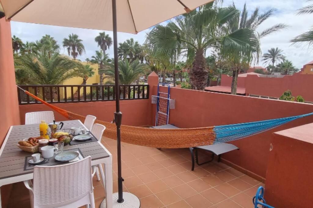 Appartamento Bouganville Con Terrazza E Piscina 코라레호 외부 사진