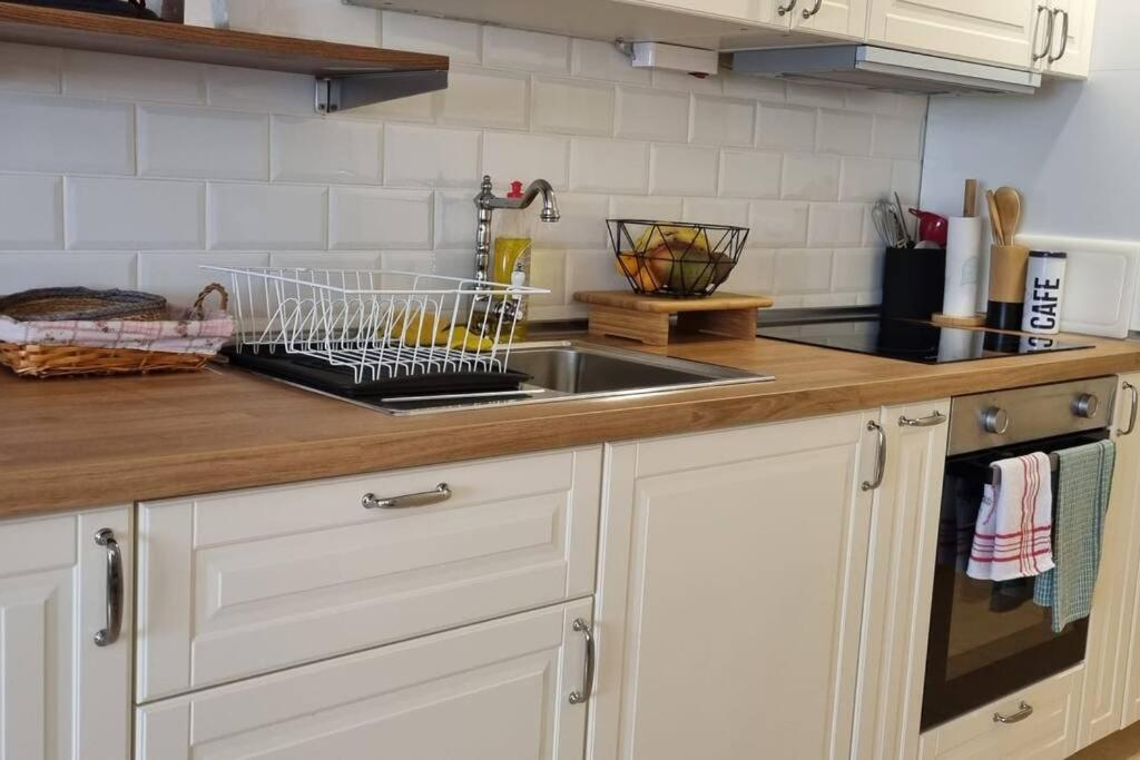 Appartamento Bouganville Con Terrazza E Piscina 코라레호 외부 사진